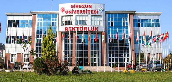 Rektor Can In Dis Hekimligi Fakultesi Basarisi